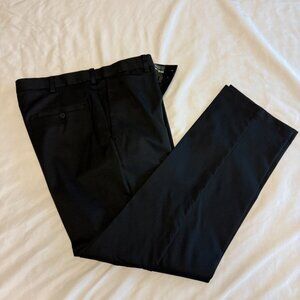 Haggar Cool Right Performance Flex Mens Classic Fit Flat Front Pant Men's